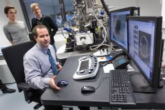 Corelab Correlative Microscopy and Spectroscopy (CCMS)