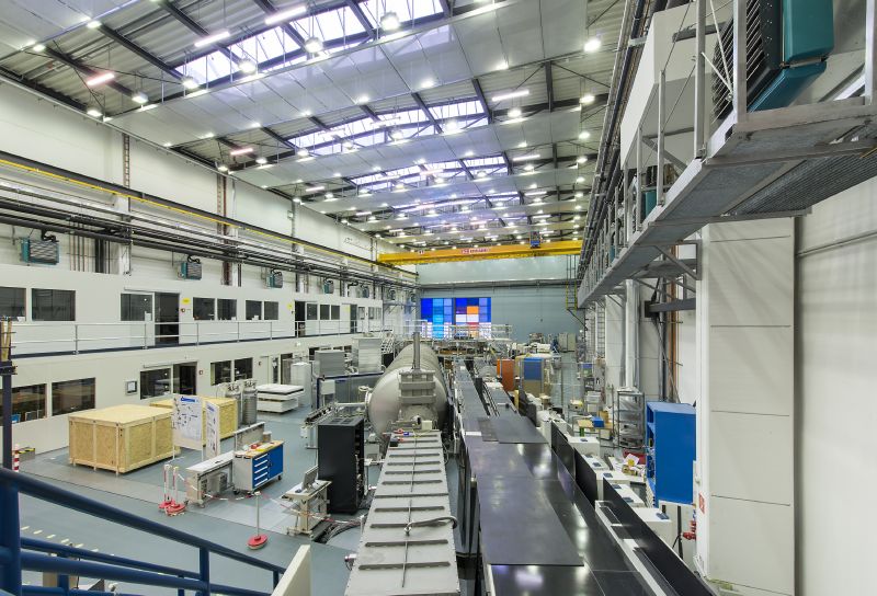 Neutronenleiterhalle HZB BER II - vergrerte Ansicht