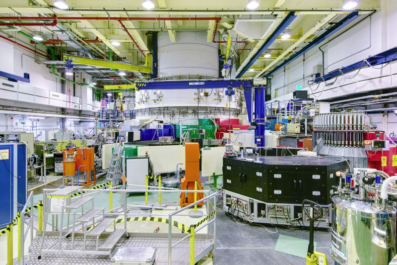 Experimentierhalle BER II - vergrerte Ansicht