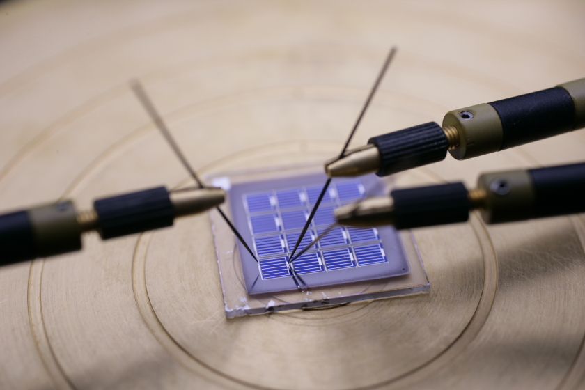 The figure shows thin-film solar cells made of amorphous silicon - enlarged view