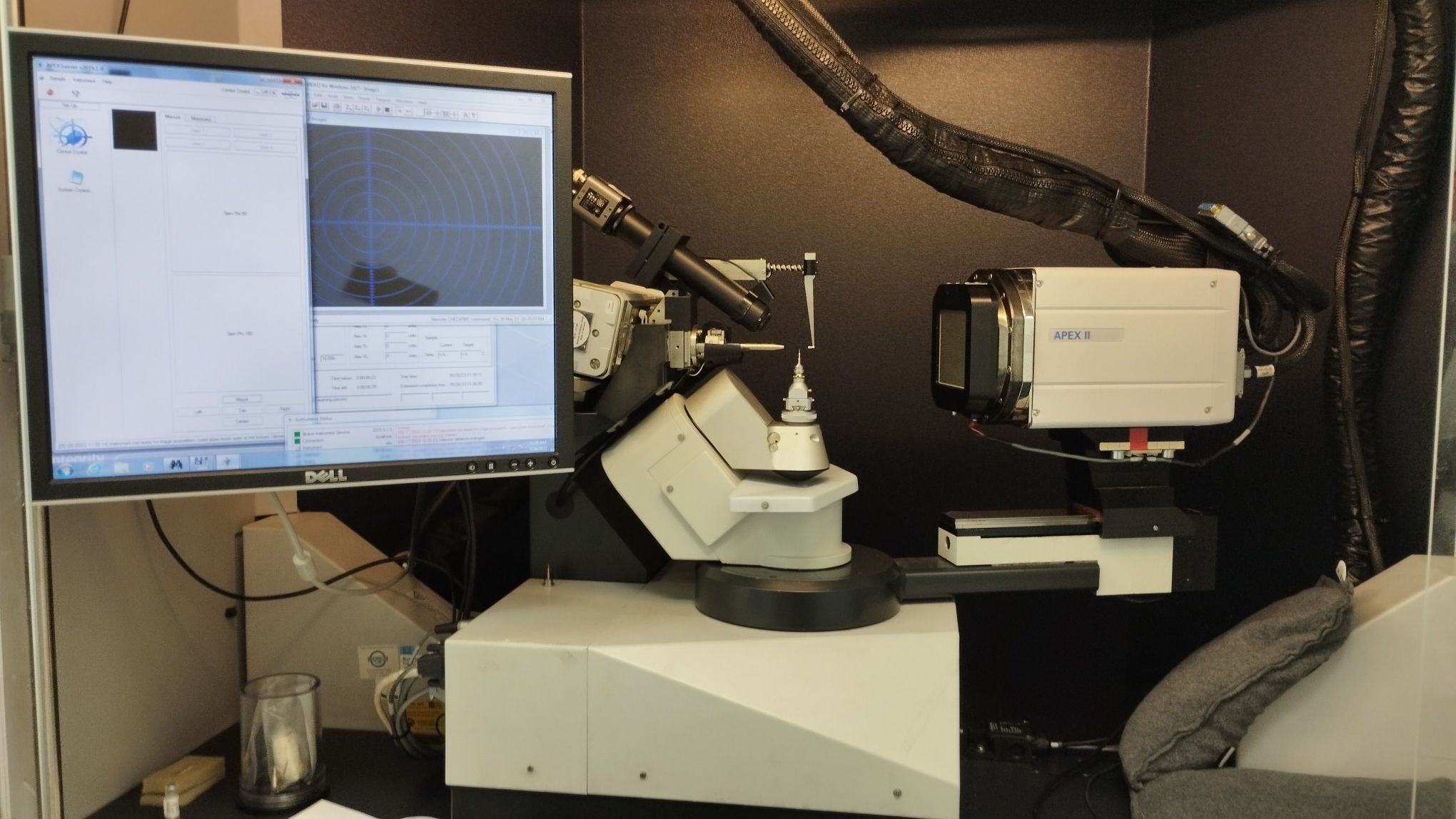 Goniometer with APEX2 detector
