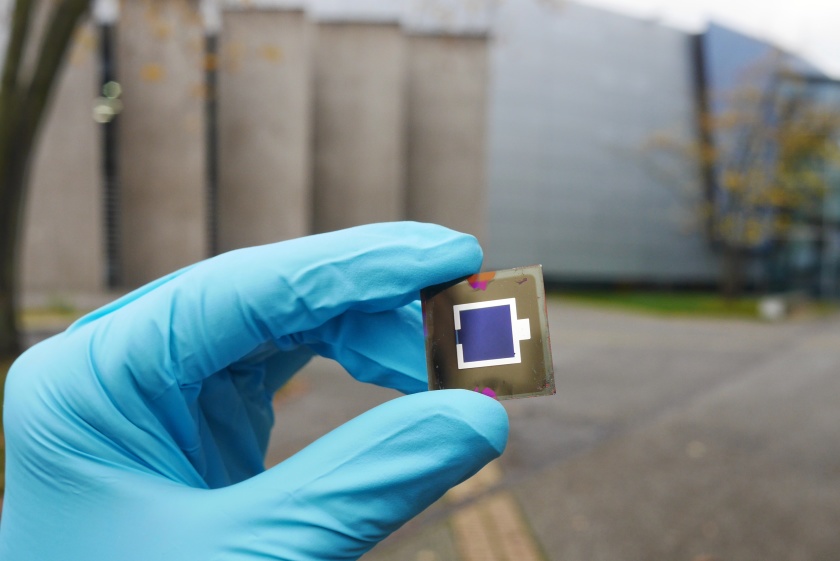 The world record cell (here in front of the electron storage ring BESSY II) has an area of about one square centimetre, a typical lab size.