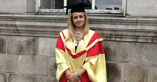 Dr. Michelle Browne (hier bei der Graduiertenfeier in Dublin) baut nun am HZB eine Nachwuchsgruppe auf.