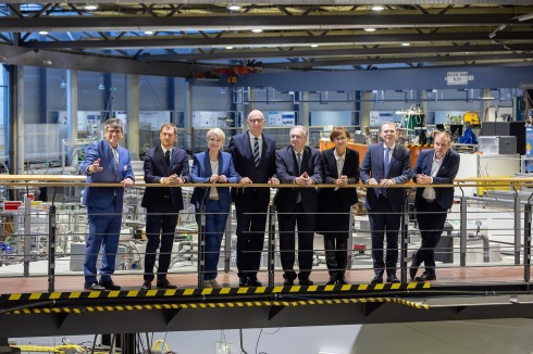 Sonderkonferenz der ostdeutschen Ministerprsidenten zu Gast am HZB