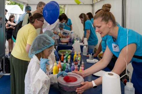 Fast 4000 Menschen bei der Langen Nacht der Wissenschaften am HZB