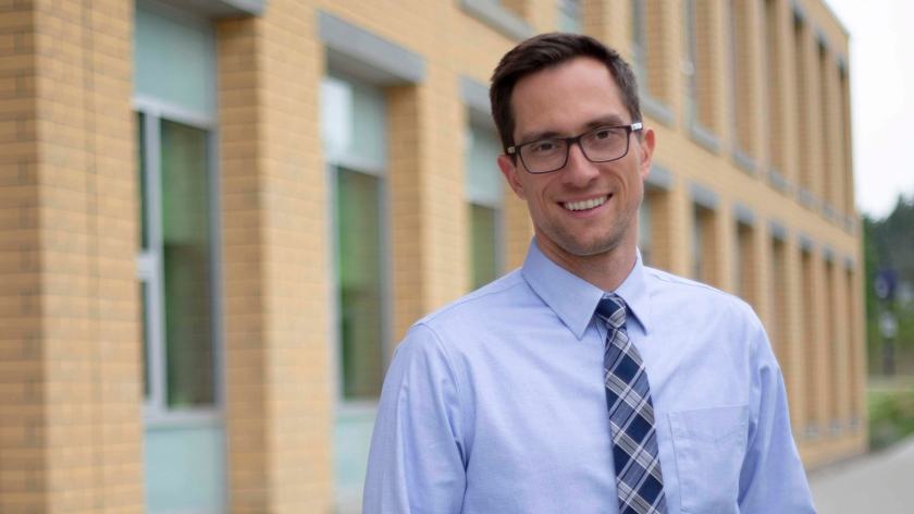 Alexander R. Uhl, UBC Okanagan School of Engineering Kelowna, Canada, pursues his research project as a Humboldt Fellow for at least ten months at the HZB Institute for Solar Fuels.
