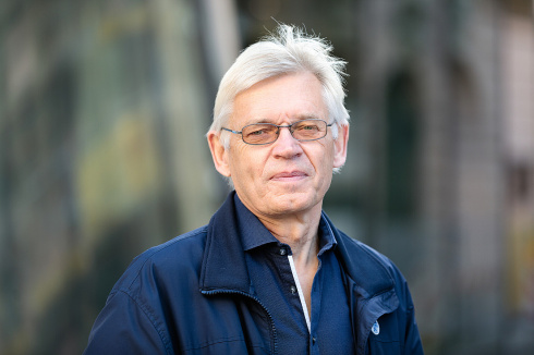 HZB gratuliert Peter Hegemann zum Nobelpreis