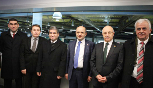 Trkischer Minister fr Wissenschaft besuchte Adlershof und BESSY II