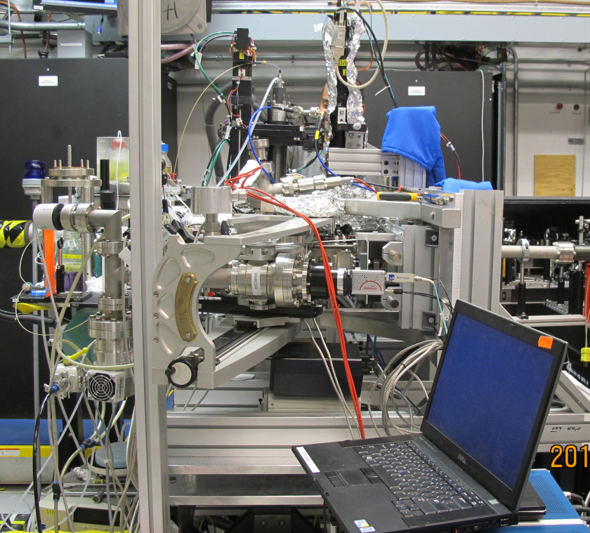 RIXS-spectroscopy is a powerful method to gain insights into molecular and electronic structures in complex samples, liquid or solid. HZB scientists now know even a bit better how to interpret the RIXS-spectra. 