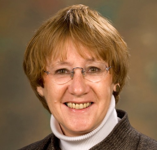 Uschi Steigenberger wurde mit einem Orden als "Officer of the British Empire" ausgezeichnet. 