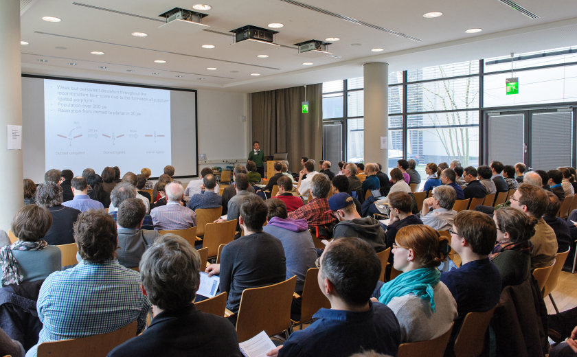 180 scientists listened to the lectures. <span>The aim of the dialogue is to identify future scientific fields as well as expectations, needs and requirements</span> for BESSY II.