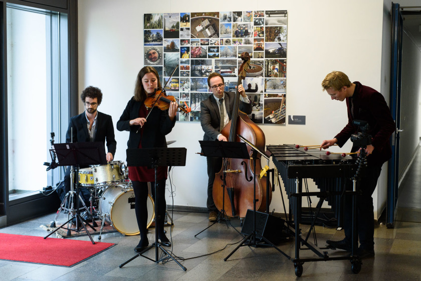 F&uuml;r einen angenehmenen Ausklang des Abends sorgte ein Jazz Quartett der Hochschule f&uuml;r Musik "Hanns Eisler" Berlin. Foto: HZB/ Phil Dera</p>
<p>