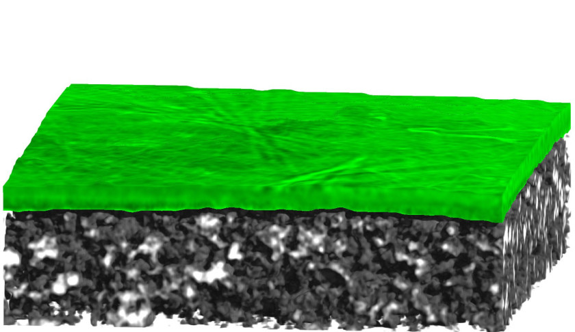 Tomography of a lithium electrode in its initial condition.