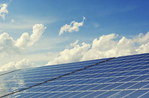 Stellungnahme des FVEE: Ausbaudeckel für Photovoltaik behindert erfolgreiche Klimapolitik